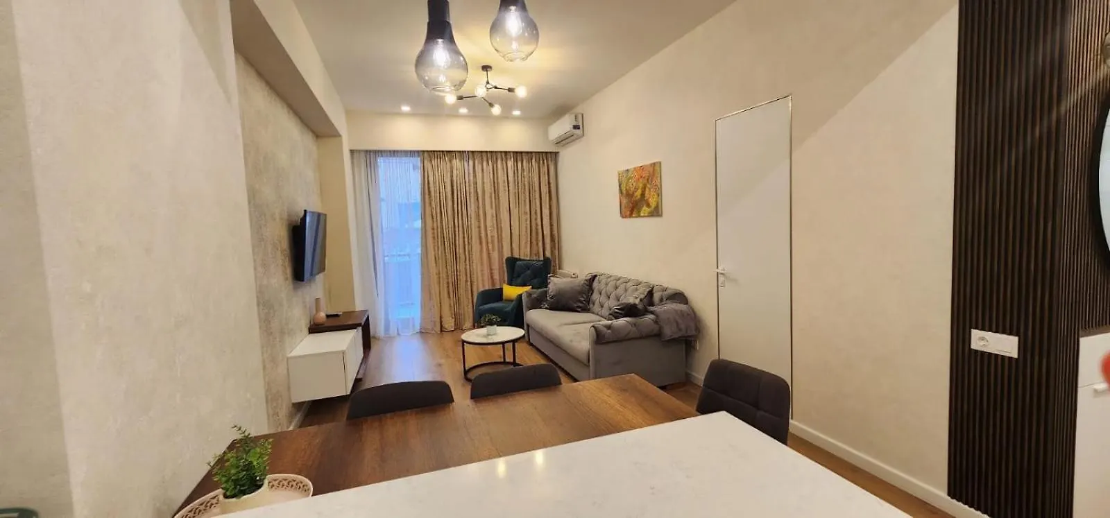Aura Vake, Luxury Apartment Tbiliszi 0*,